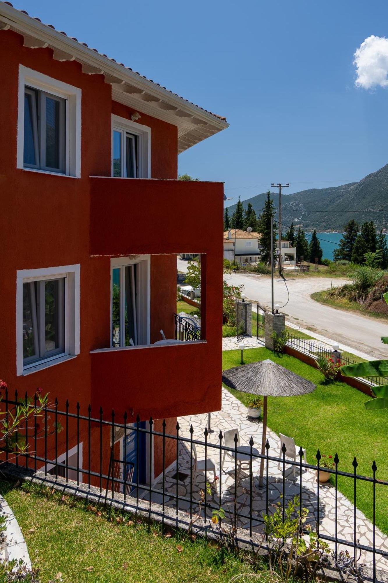 Vliho Bay Boutique Hotel Yénion Exteriör bild