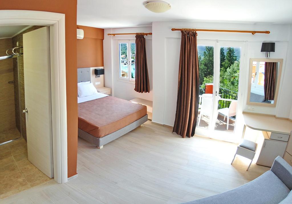 Vliho Bay Boutique Hotel Yénion Exteriör bild