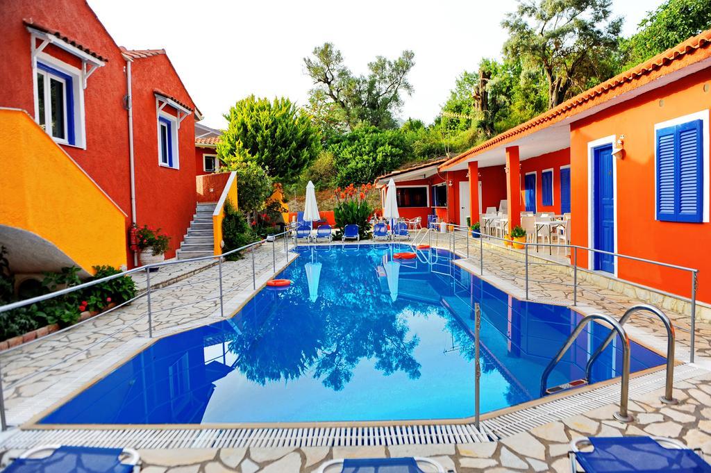 Vliho Bay Boutique Hotel Yénion Exteriör bild