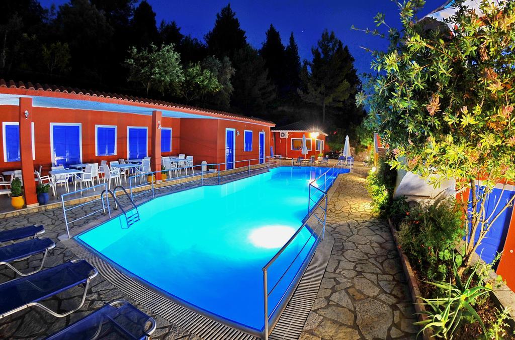 Vliho Bay Boutique Hotel Yénion Exteriör bild