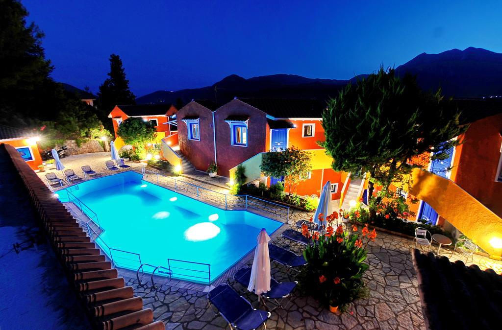 Vliho Bay Boutique Hotel Yénion Exteriör bild