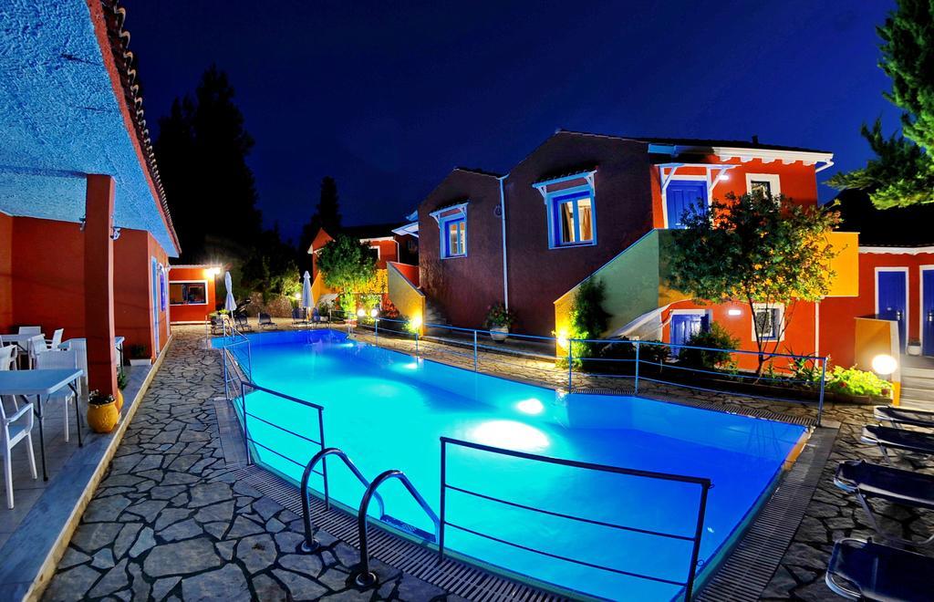 Vliho Bay Boutique Hotel Yénion Exteriör bild